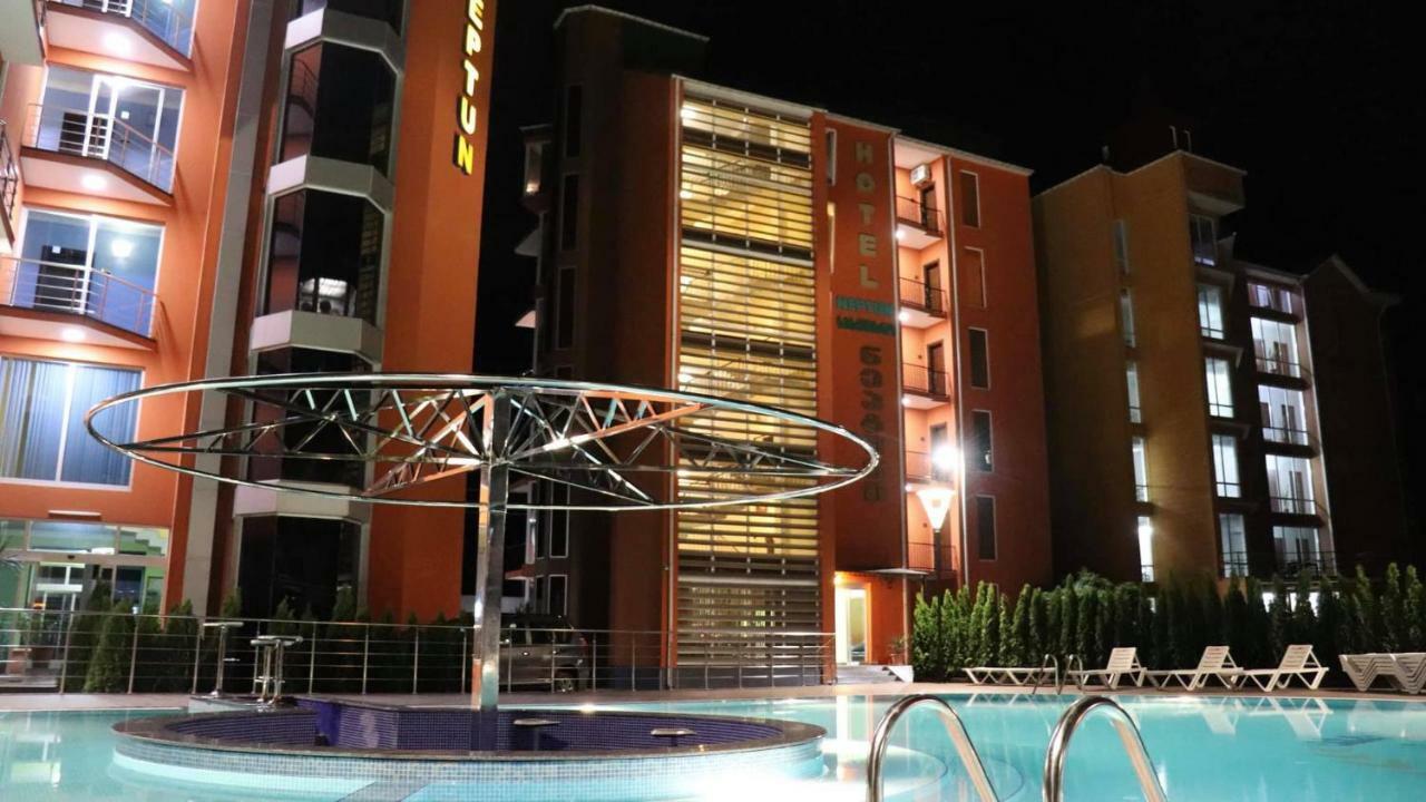 Hotel Neptun Kvariati Kültér fotó